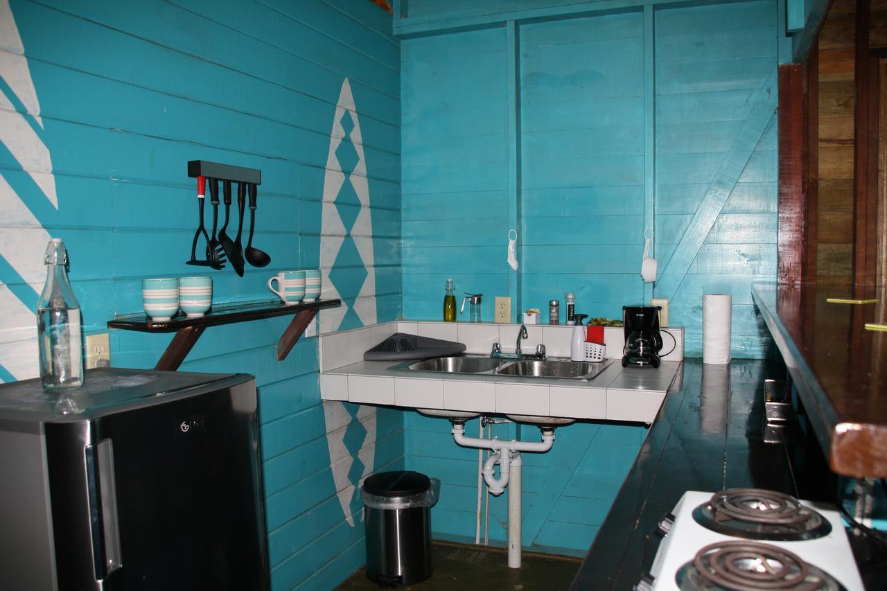 Surf Break At Paunch Bed and Breakfast Μπόκας ντελ Τόρο Εξωτερικό φωτογραφία