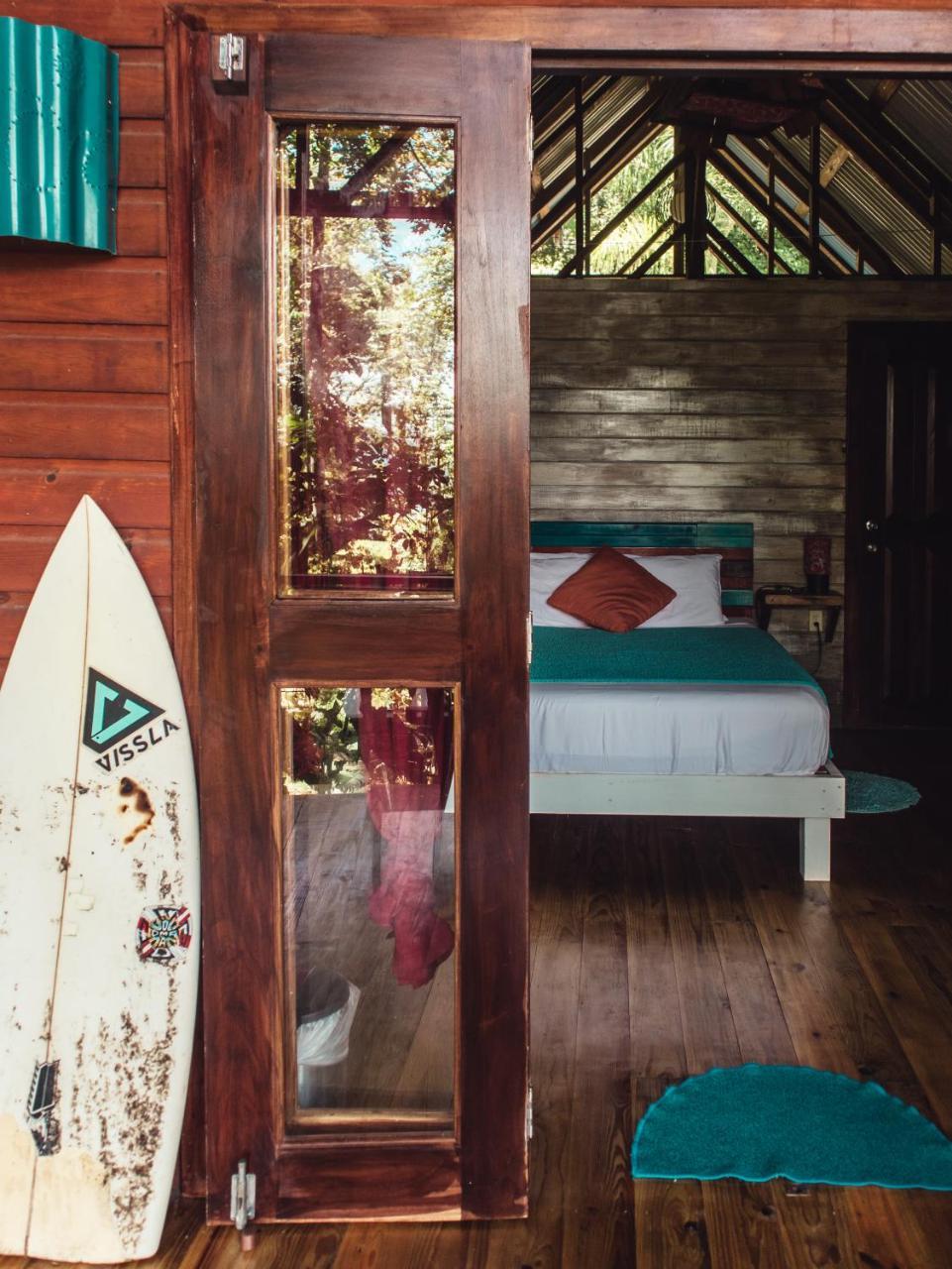 Surf Break At Paunch Bed and Breakfast Μπόκας ντελ Τόρο Εξωτερικό φωτογραφία